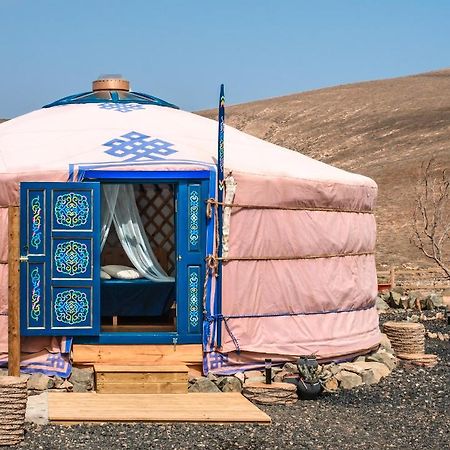 Vinero Glamping Hotel Ajuy Exterior foto