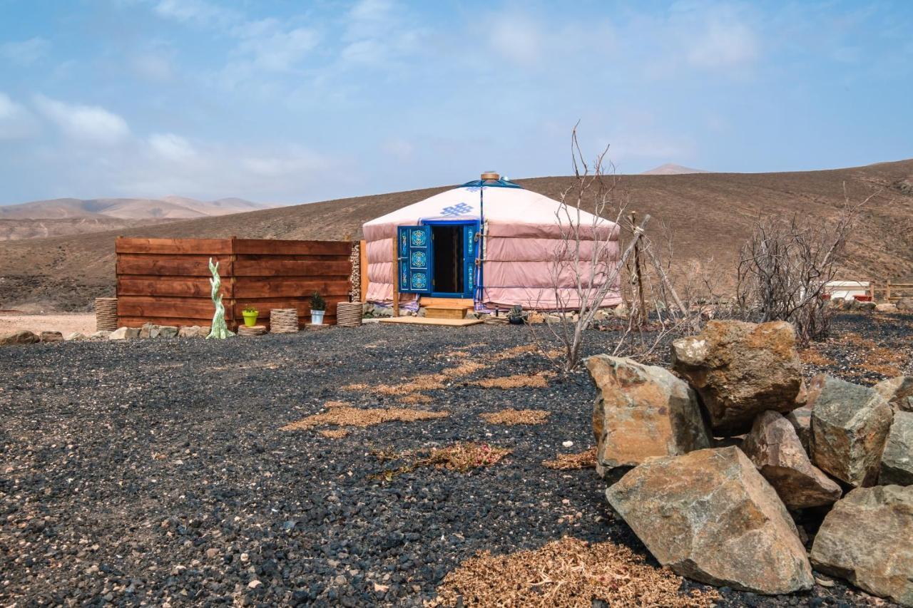 Vinero Glamping Hotel Ajuy Exterior foto